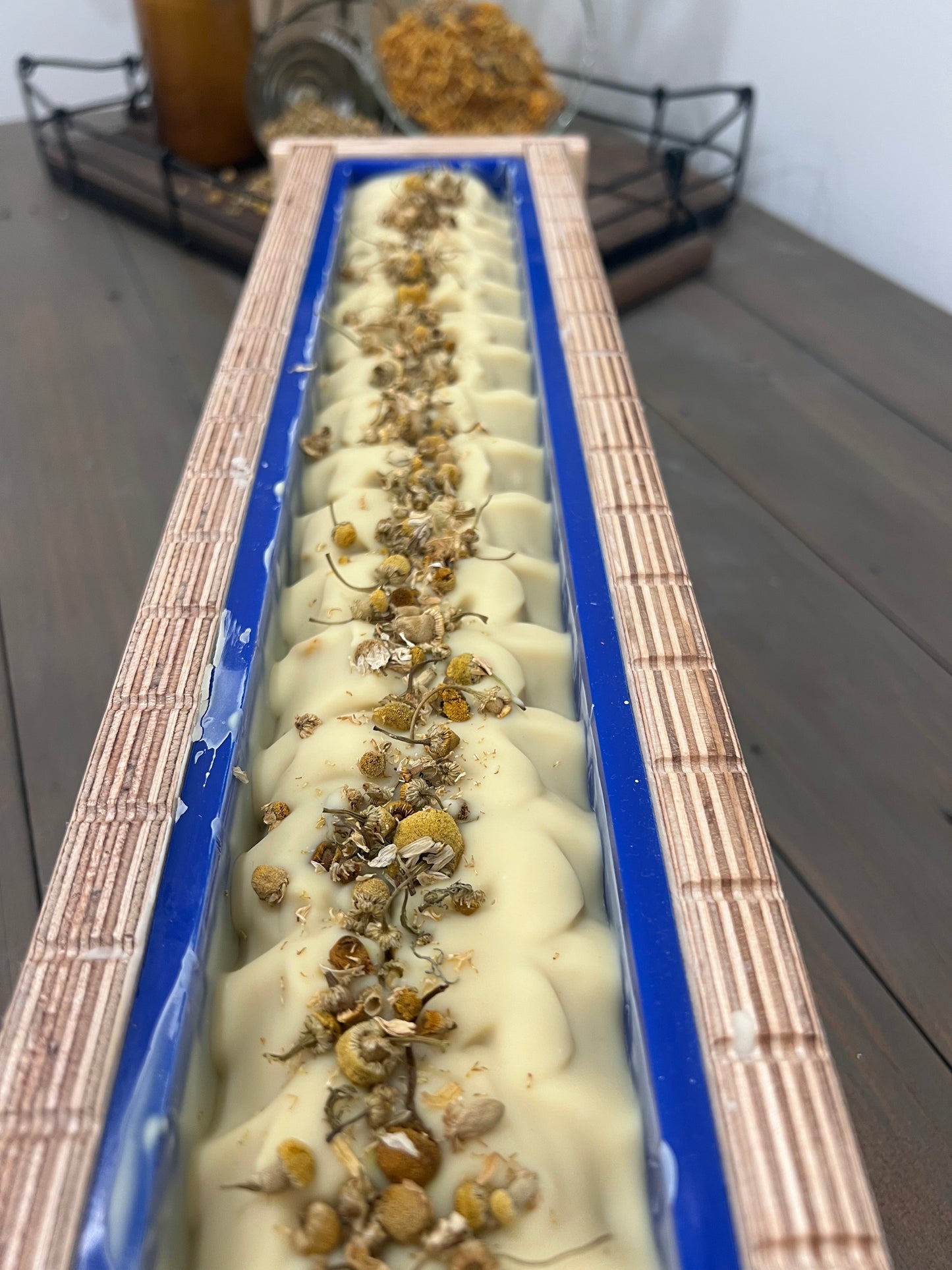 Natural Soap | Calendula Oil - Lemongrass + Calendula Flower Soap